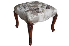 ../Static/UpFile/Furniture/SenHai/BedRoom/梳妆凳TF0100_235x156.jpg 图片