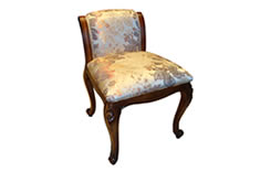 ../Static/UpFile/Furniture/SenHai/BedRoom/梳妆凳TF0101_235x156.jpg 图片