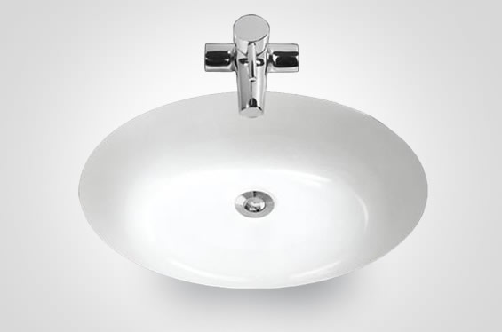 白色陶瓷洗脸盆