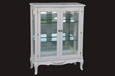 法式风格双门玻璃柜